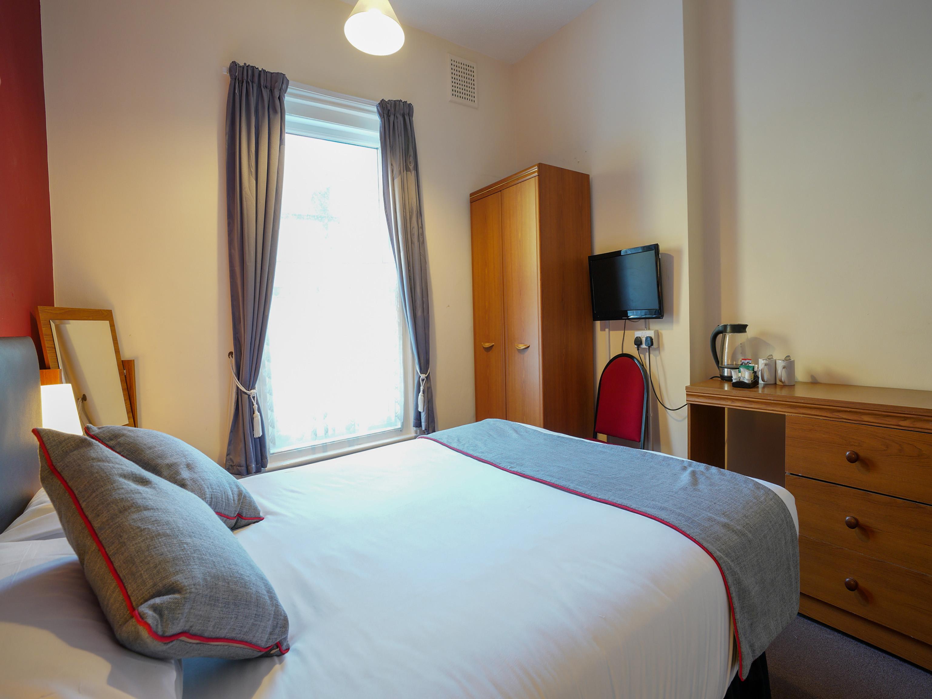 Oyo Shanklin Beach Hotel Экстерьер фото