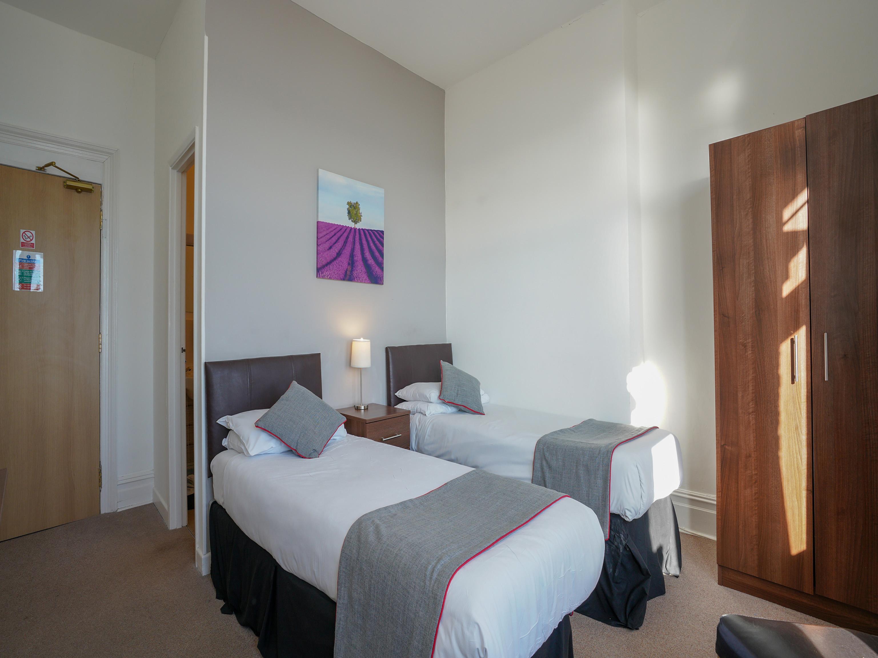 Oyo Shanklin Beach Hotel Экстерьер фото