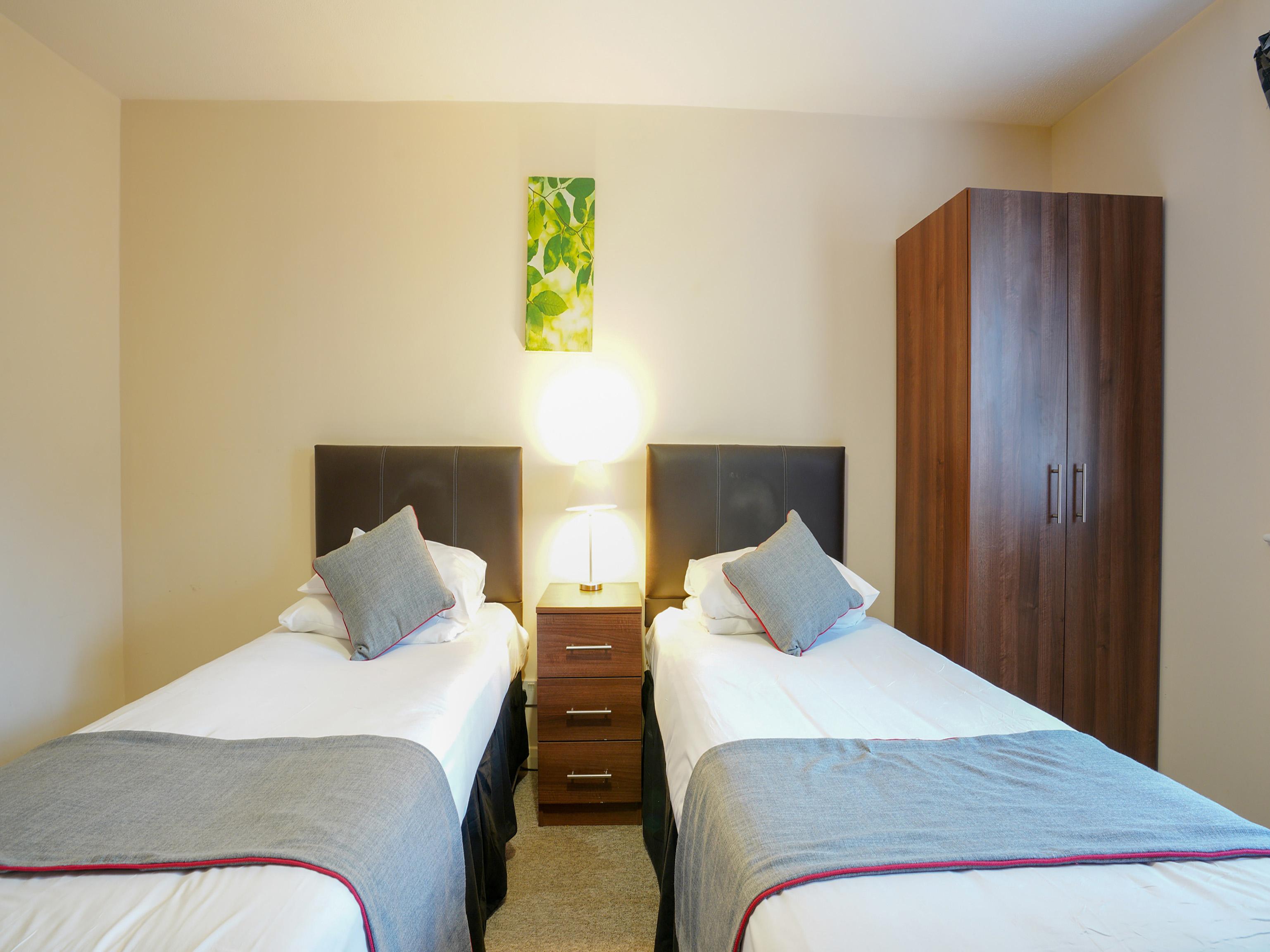 Oyo Shanklin Beach Hotel Экстерьер фото