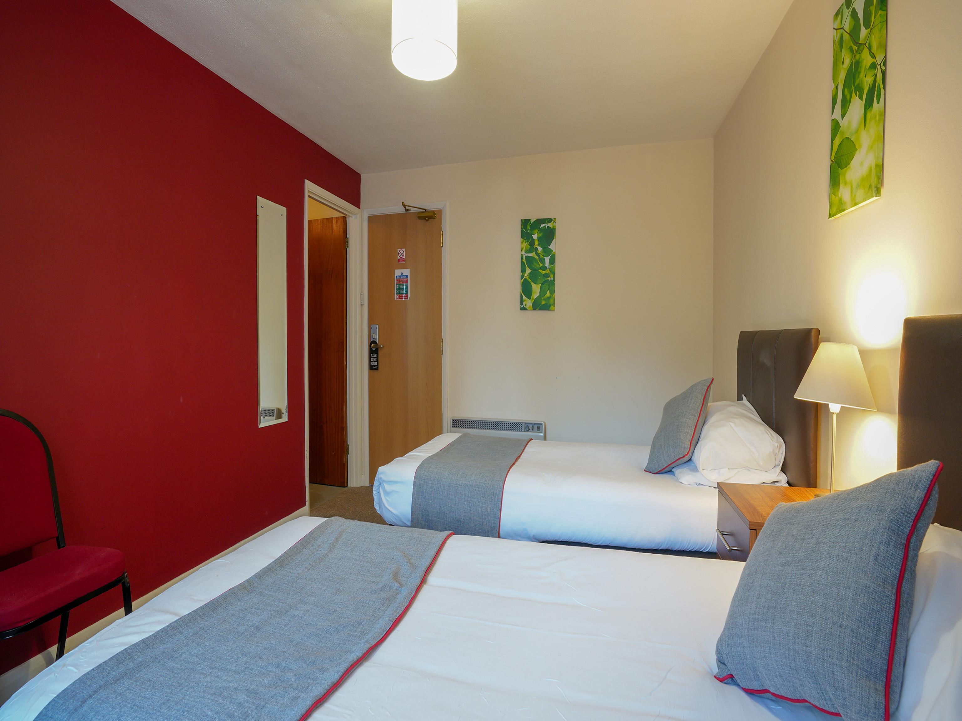 Oyo Shanklin Beach Hotel Экстерьер фото