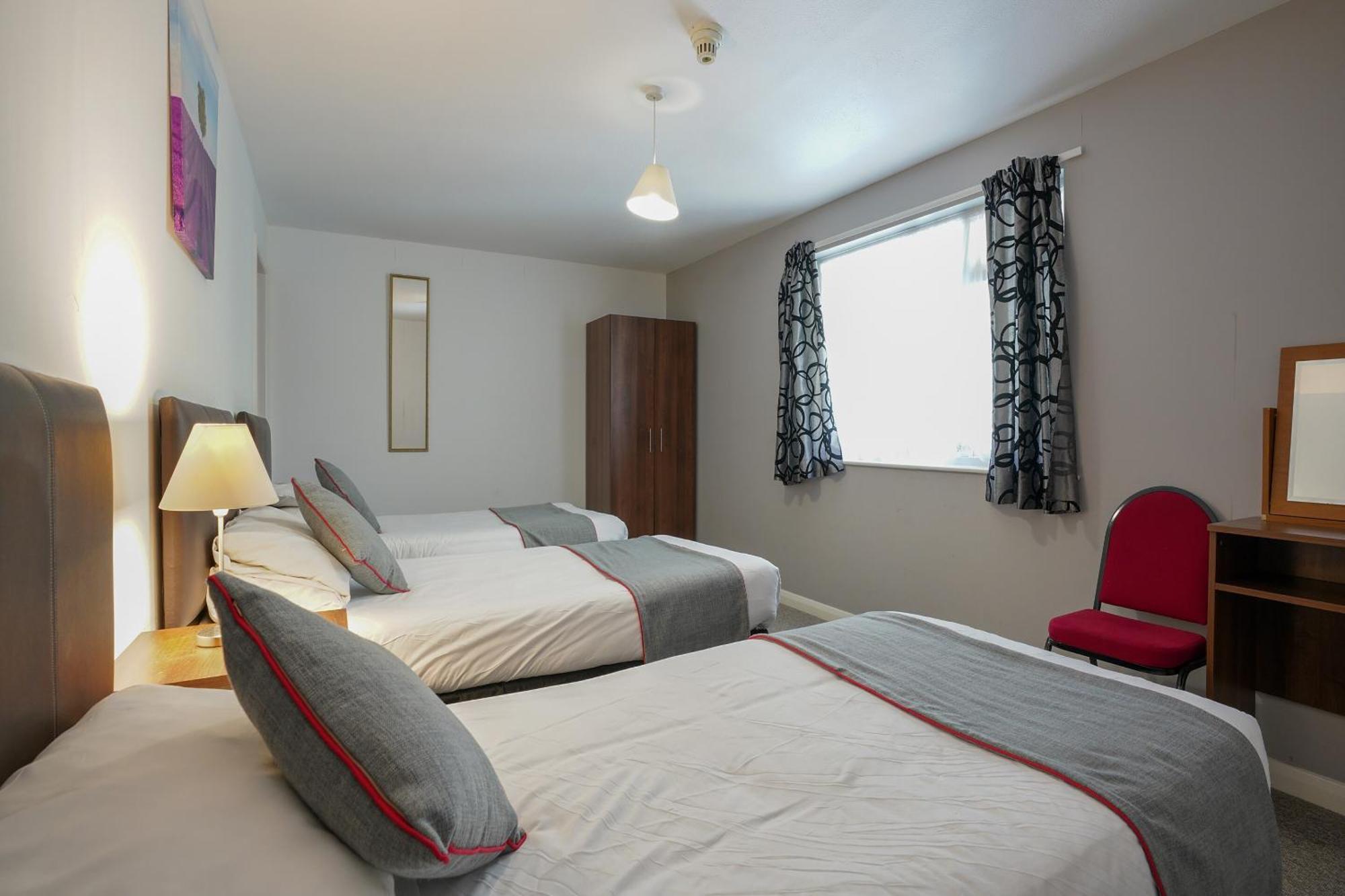 Oyo Shanklin Beach Hotel Экстерьер фото